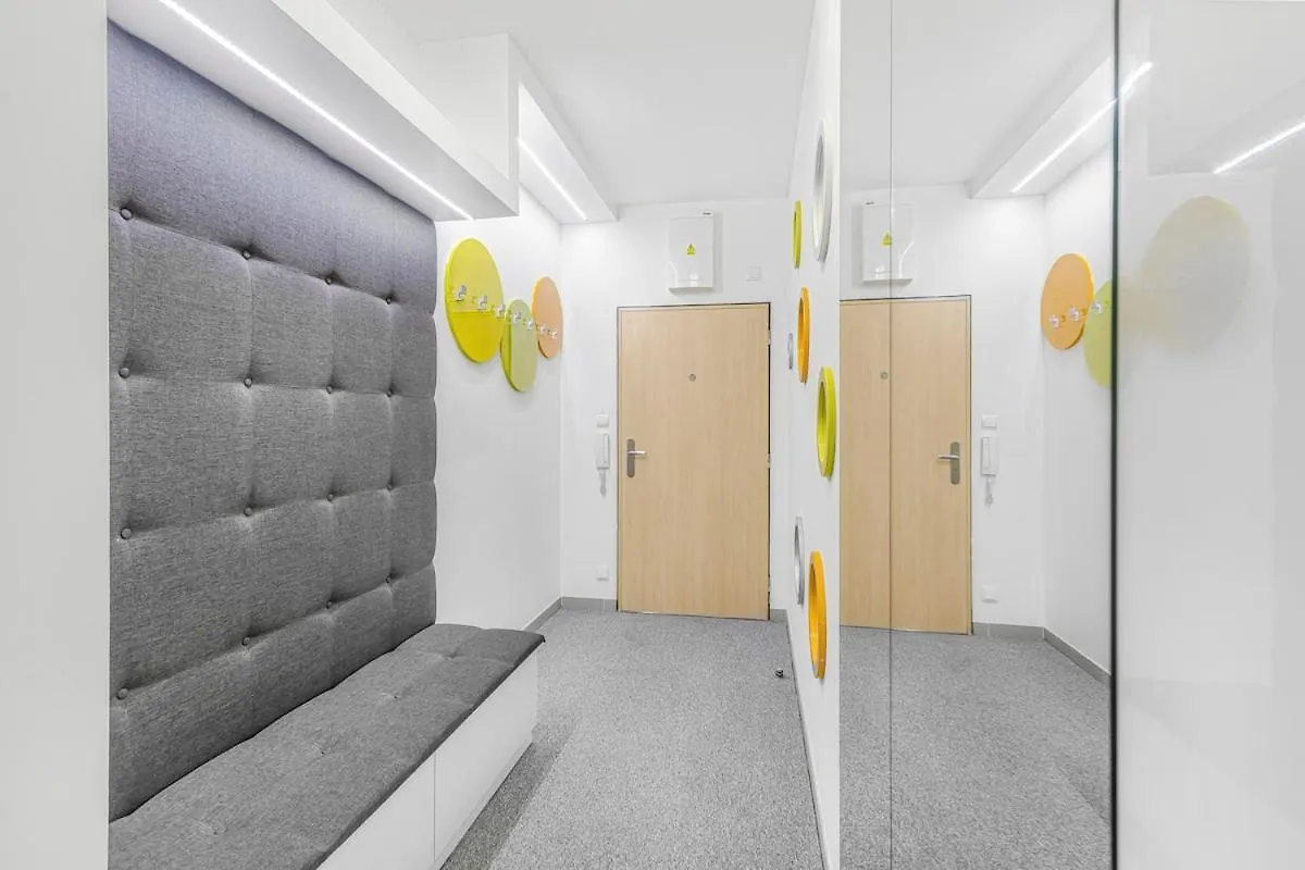 New Large Apartment, Free Parking! Praga 0*,  Czechy