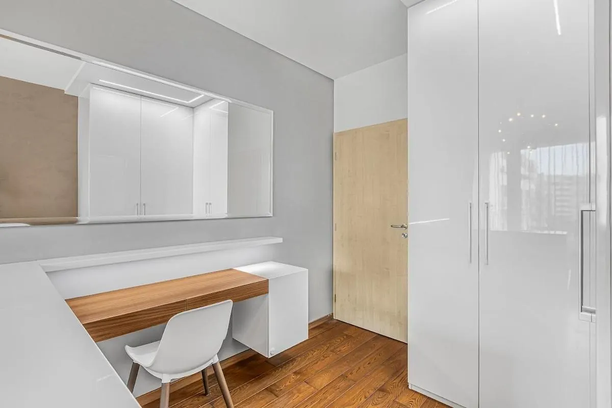 New Large Apartment, Free Parking! Praga 0*,
