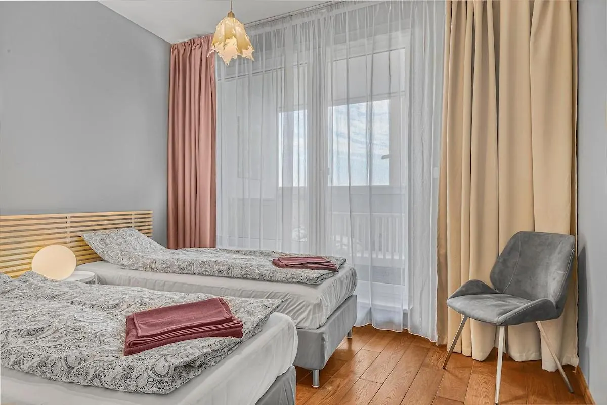 New Large Apartment, Free Parking! Praga Czechy