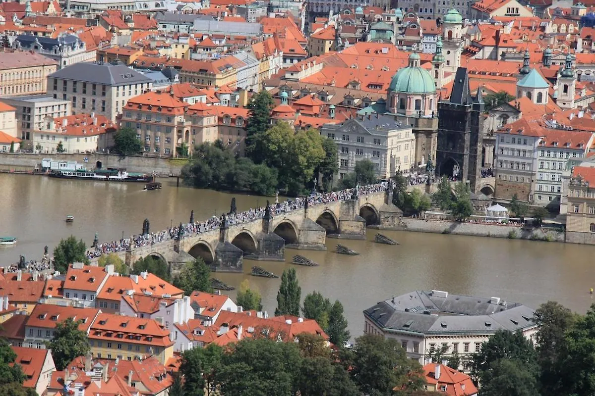 New Large Apartment, Free Parking! Praga Czechy
