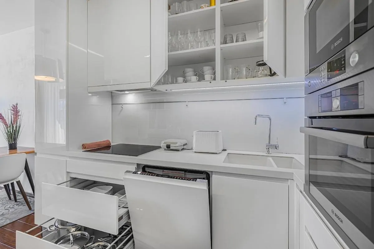 New Large Apartment, Free Parking! Praga 0*,